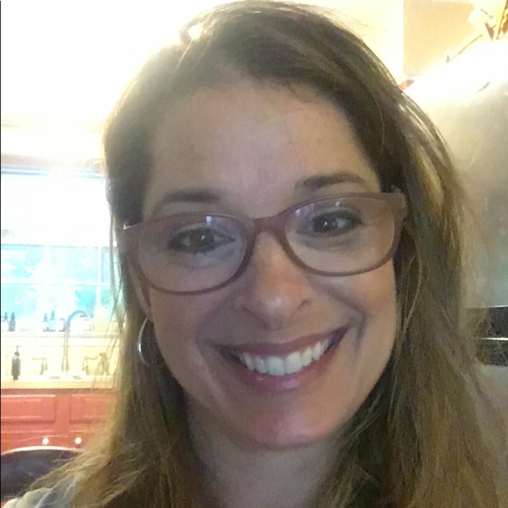 Meet your Posher, Cyrilla